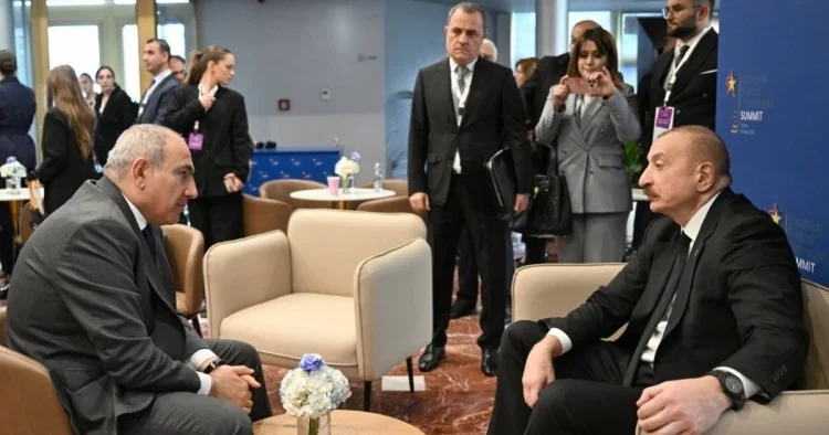 Yenə erməni hiyləsi: Paşinyan özünü sülhpərvər kimi göstərdi, amma...