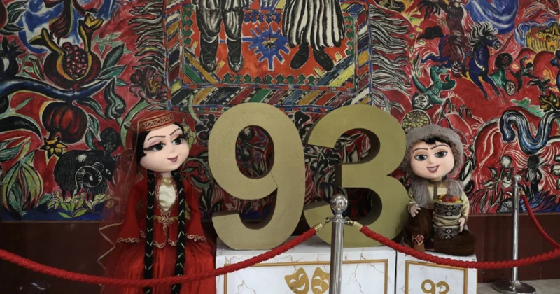 Meksika kuklaları Bakıda
