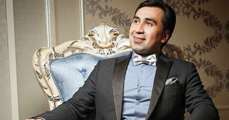 Elton pedaqoqluq fəaliyyətinə başlayır