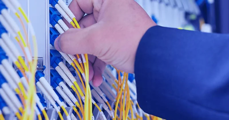İspaniyada telefon və internet xidmətləri çökdü