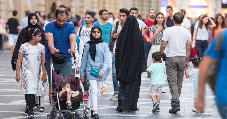Bu il Azərbaycana gələn turistlərin sayı azalıb... Millət vəkili