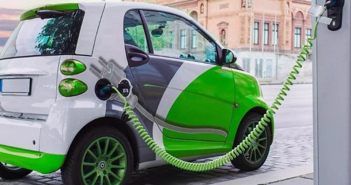 Avropalı nazir: Elektromobilə keçid sənayeni zəiflədir