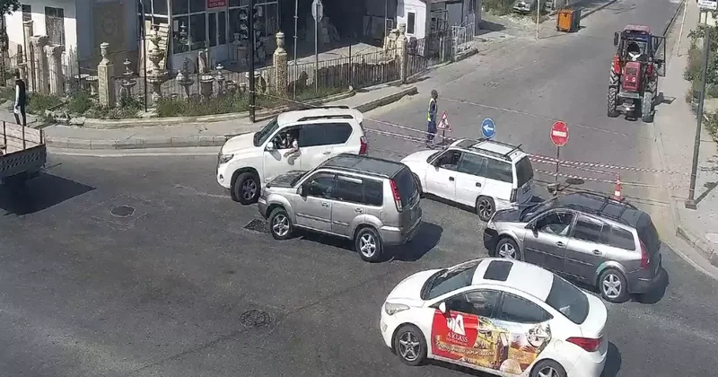 Binəqədidə yolda təmirlə bağlı hərəkət məhdudlaşdırılıb FOTO