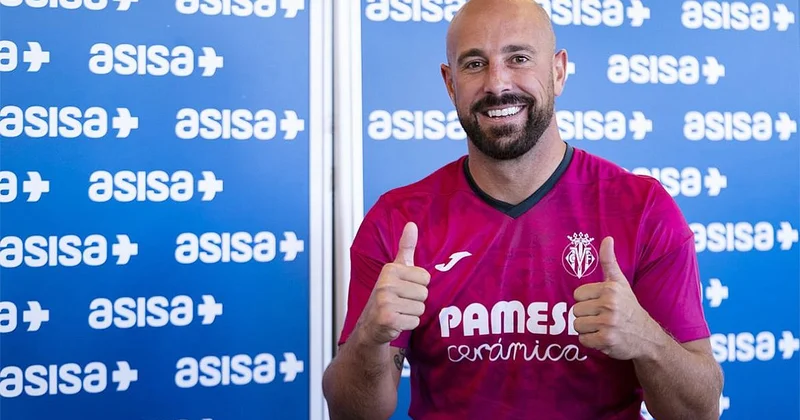 “Liverpul”un sabiq qapıçısı futboldan gedir