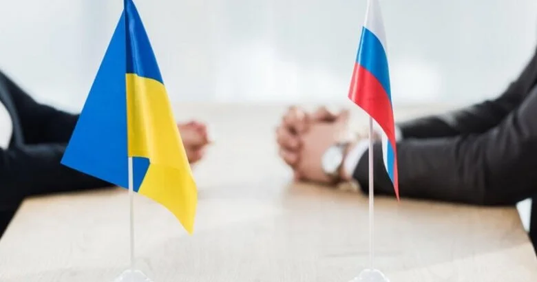 Ukrayna nümayəndələri İstanbul görüşündə rus dilində danışıblar