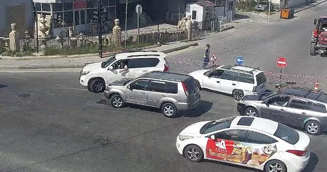 Bu yol bağlıdır Sürücülərin diqqətinə!