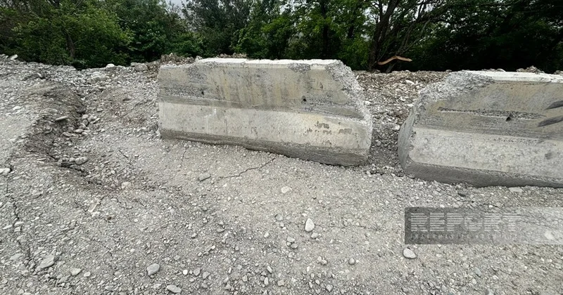 На Агсуинском перевале возникли трудности, продолжительные дожди увеличили риск оползней