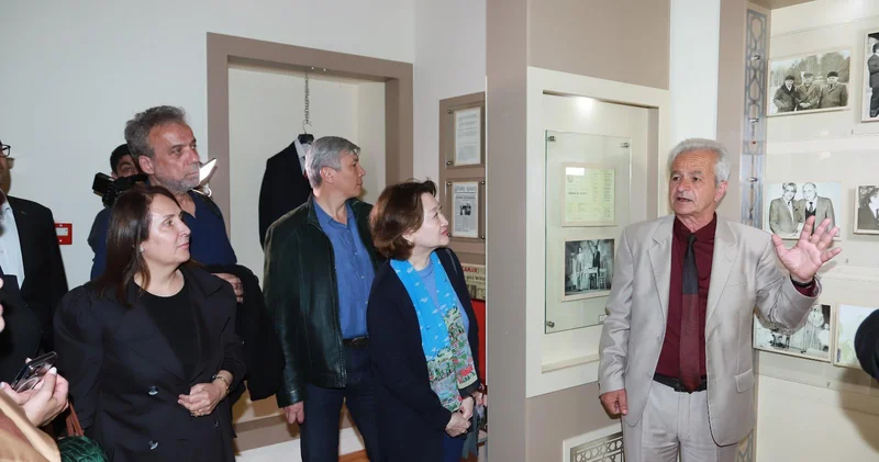 Bəxtiyar Vahabzadənin ev muzeyinə Türk dünyasından ziyaret FOTO