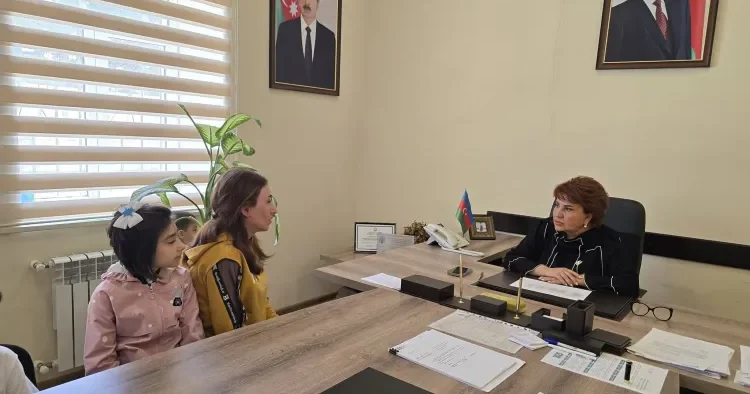 Afət Həsənova seçicilərini qəbul etdi FOTO