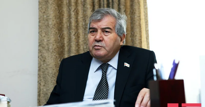 Haqqında ölüm fitvası verilən Xalq şairi