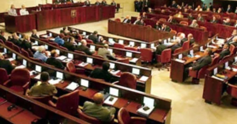 İsrail Knesseti yeni parlament seçkiləri barədə qanun layihəsinə səsvermə keçirir