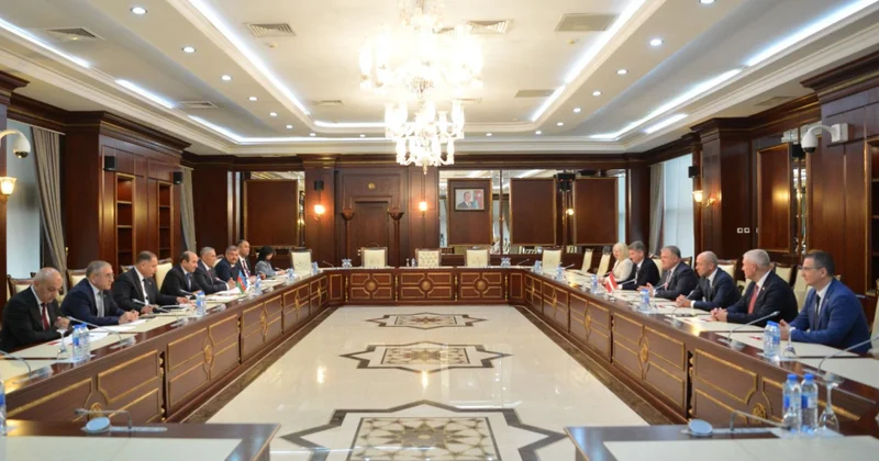 Milli Məclisdə Latviya ilə şəhərsalma və regional inkişaf sahəsində əməkdaşlıq istiqamətləri təqdim edilib
