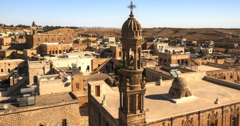 Mardin Bienalı 2026 qədim şəhəri qlobal sənət mərkəzinə çevirəcək FOTOLAR