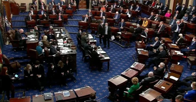 Сенат США проголосовал за прекращение военных действий против Ирана