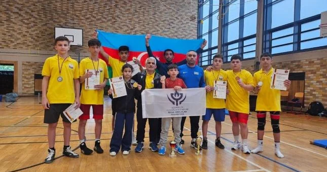 Yeniyetmə güləşçilərimizin Almaniyada uğuru 8 idmançı, 8 medal