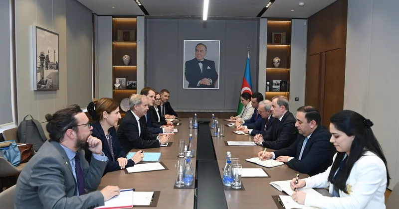 Ceyhun Bayramov Aİ rəsmisi ilə Ermənistanla normallaşmanı müzakirə edib