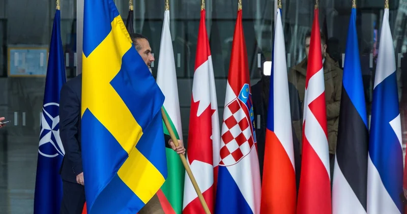 FT: ABŞ ın qəfil hərbi qərarları NATO nu narahat edir