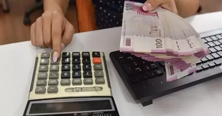 Ayda iki dəfə maaş almaq olar? CAVAB