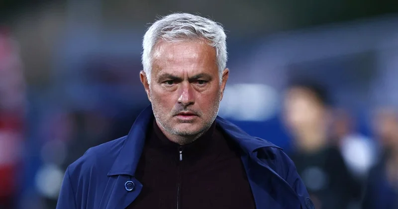 Mourinyo 13 ildən sonra Madridə qayıdacaq