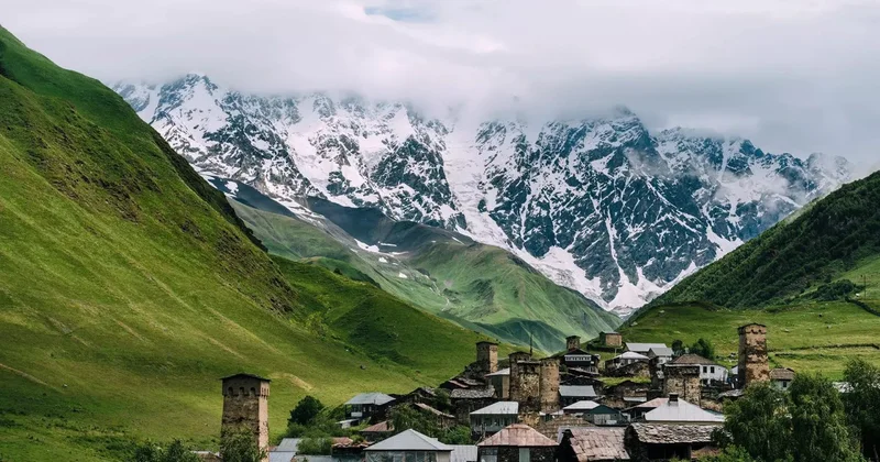 Gürcüstana gediş gəlişə icazə verildi