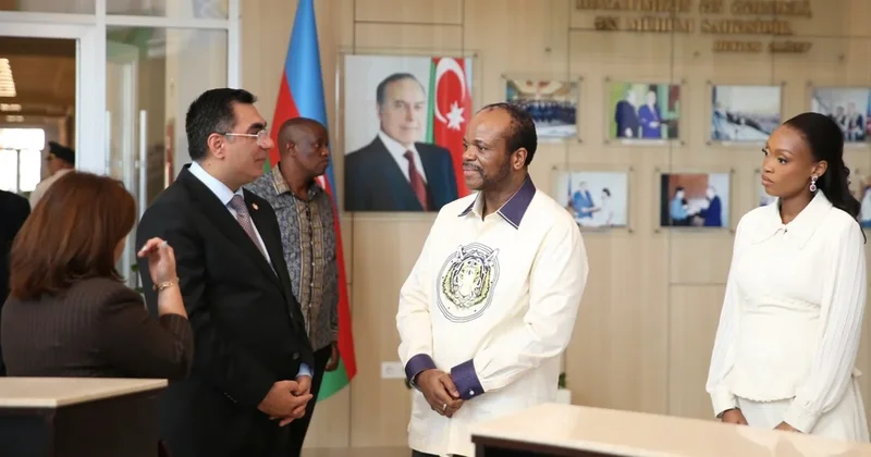 Esvatini Kralı Bakı Ali Neft Məktəbində olub