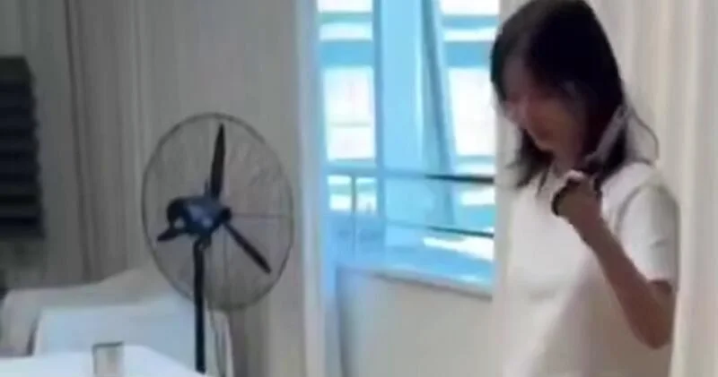 В Китае показали распаковку домашнего робота ВИДЕО