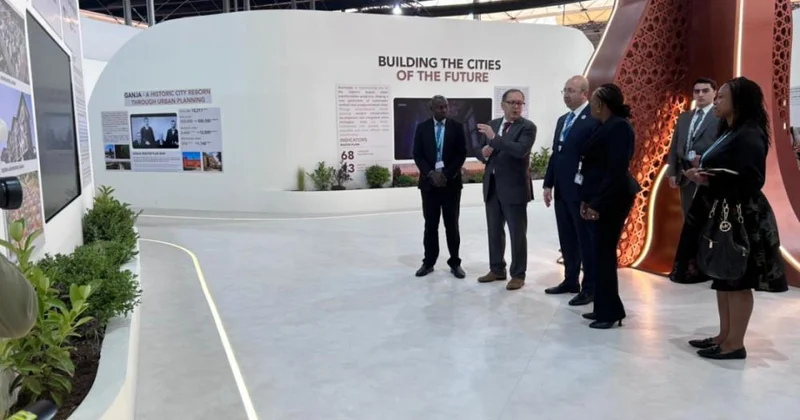 Keniya rəsmiləri WUF13 çərçivəsində “Urban Expo” sərgisi ilə tanış olublar