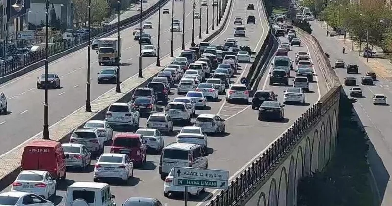 На каких улицах Баку фиксируются пробки? СПИСОК