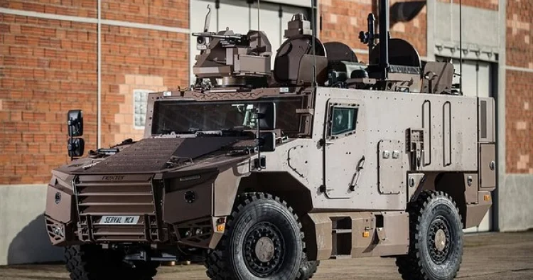 Fransa pilotsuz təyyarələrə qarşı “Serval LAD” zirehli maşınları alacaq