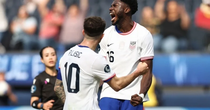 ABŞ millisi CONCACAF Qızıl Kubokunda erkən pley offa çıxdı