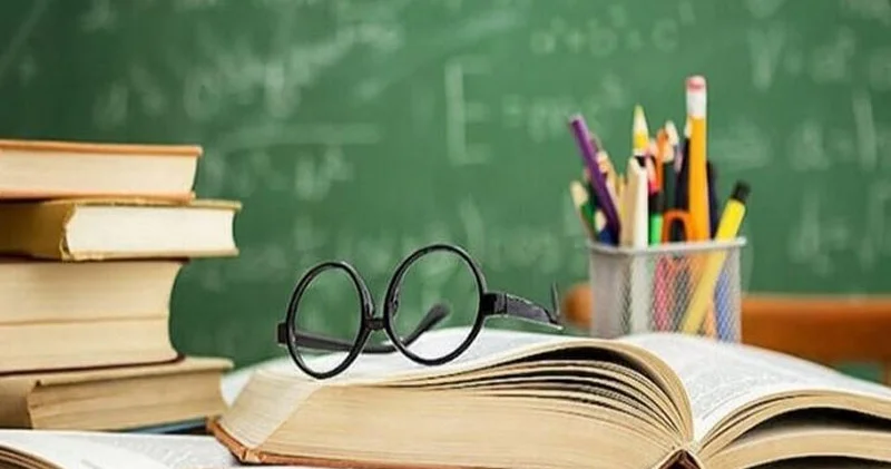 Elmi kütləvi proqramlar necə olmalı: sadəcə məlumat ötürən, yoxsa təfəkkür formalaşdıran?