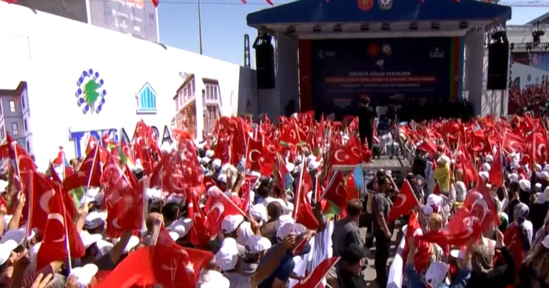 Azərbaycan dəhşətli zəlzələnin ilk günündən qardaş ölkənin yanında oldu