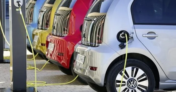 Azərbaycan elektromobilləri xaricdən neçəyə alır ÖLKƏLƏR, MƏBLƏĞLƏR