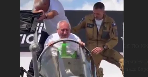 Fransanın baş naziri “Rafale” qırıcı təyyarəsində ilişib qalıb