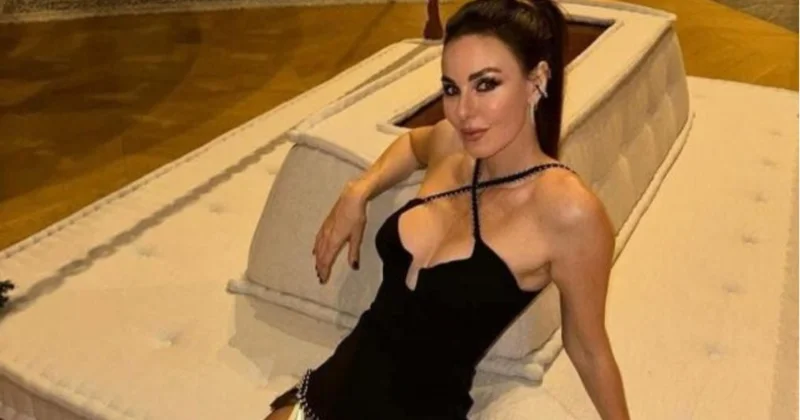52 yaşlı Dəfnə Samyelidən göz qamaşdıran FOTOlar