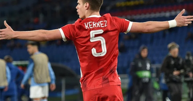 Liverpul 40 milyon avroya müdafiəçi transfer etdi