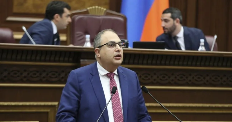 Vardanyan: Artıq sülh sazişinin imzalanma vaxtından danışmaq olar
