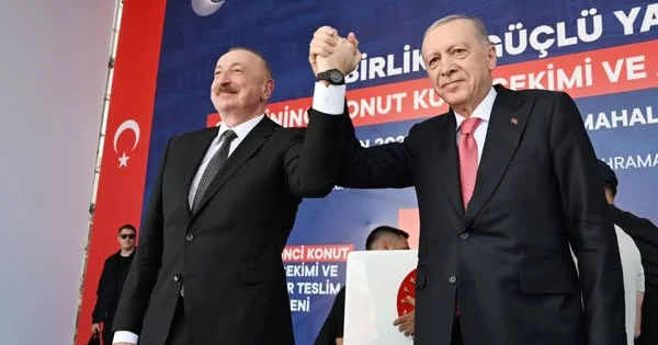 Birlik və həmrəylik nümunəsi