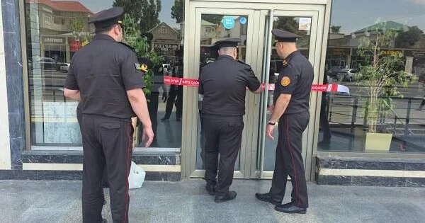 Bakıda tanınmış şirniyyat mağazası bağlandı Video