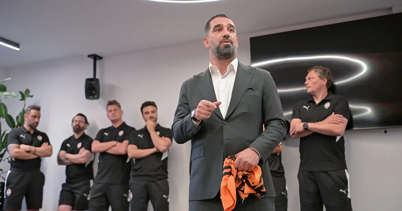 Arda Turan “Şaxtyor”da iş başında: Komanda ilə görüşdü