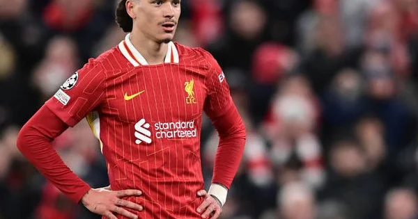 “Napoli” uruqvaylıya görə “Liverpul”a 43 milyon təklif edib