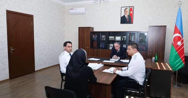 Baş prokuror Gədəbəydə vətəndaşları qəbul etdi FOTOLAR