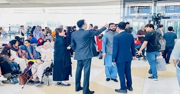 Pakistanlı diplomatlar İrandan Azərbaycana təxliyə edildi
