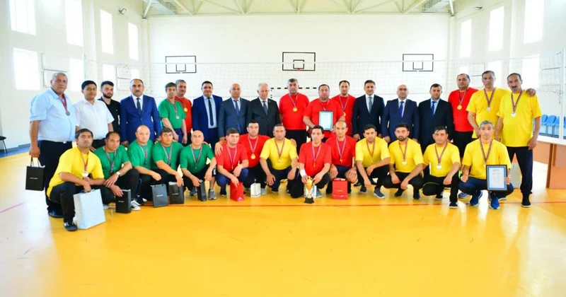 Şəmkir rayonunda təhsil işçiləri arasında voleybol üzrə regional birinciliyinin final mərhələsi keçirilib