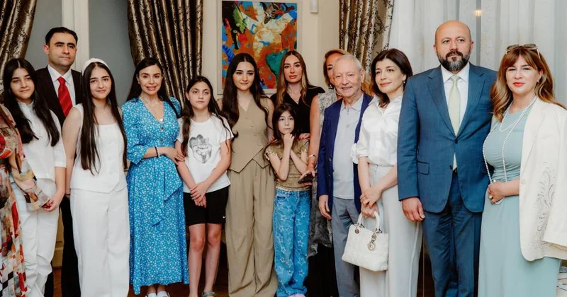 “Zeynəbin sehrli dünyası” adlı sərginin açılışı olub Leyla Əliyeva ilə Arzu Əliyeva tədbirdə + FOTOLAR