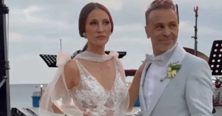 Məşhur cütlük evləndi Foto