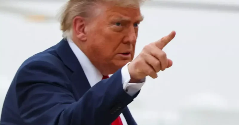 Трамп обсуждает возможный удар по Ирану в узком кругу сподвижников