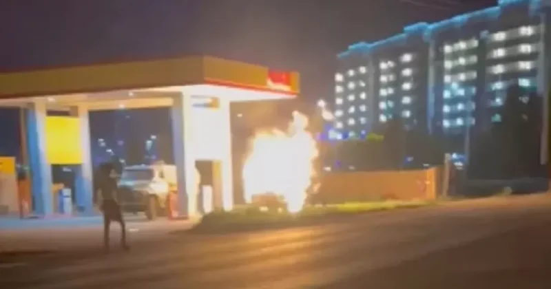 Трагедия в Казахстане: люди сгорели заживо в авто ВИДЕО