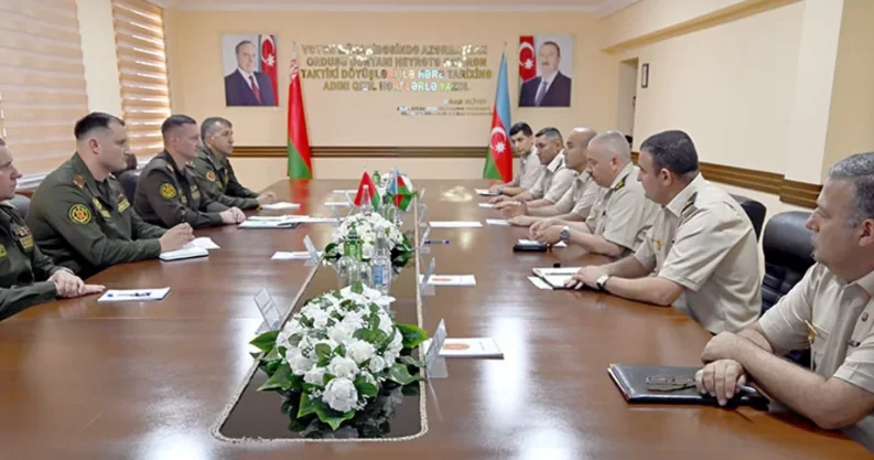 Azərbaycan və Belarus arasında hərbi obyektlərin mühafizəsi müzakirə olunub