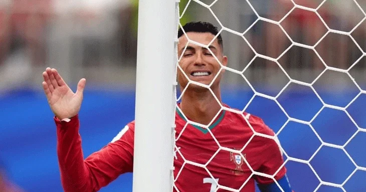 Joao Neves: Ronaldo komandanın digər üzvlərindən fərqlənmir